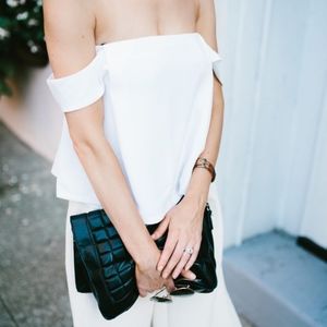 White off the shoulder top Forever 21 small